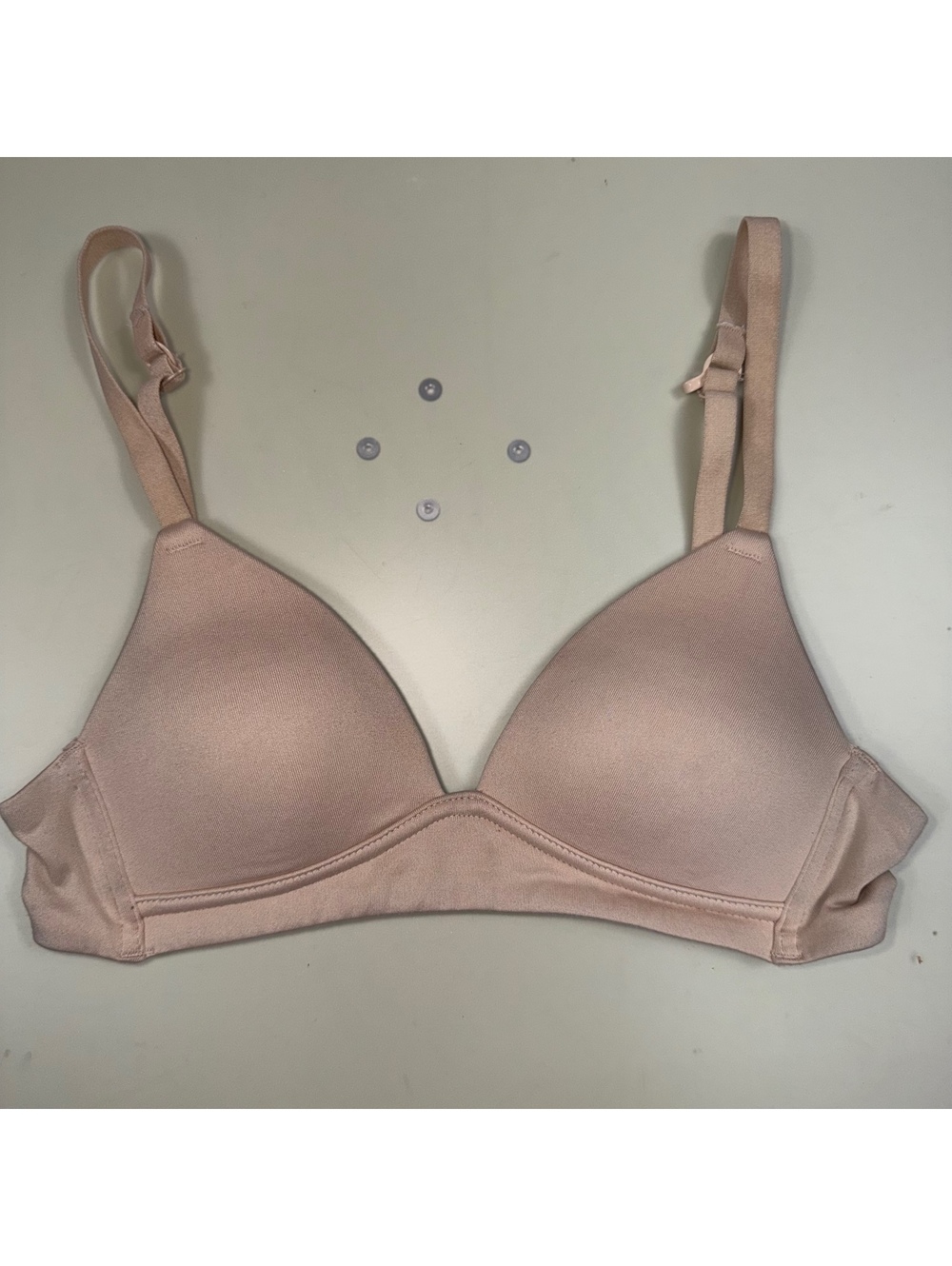 Maidenform 30A Nude Wireless Convertible T-Shirt Bra